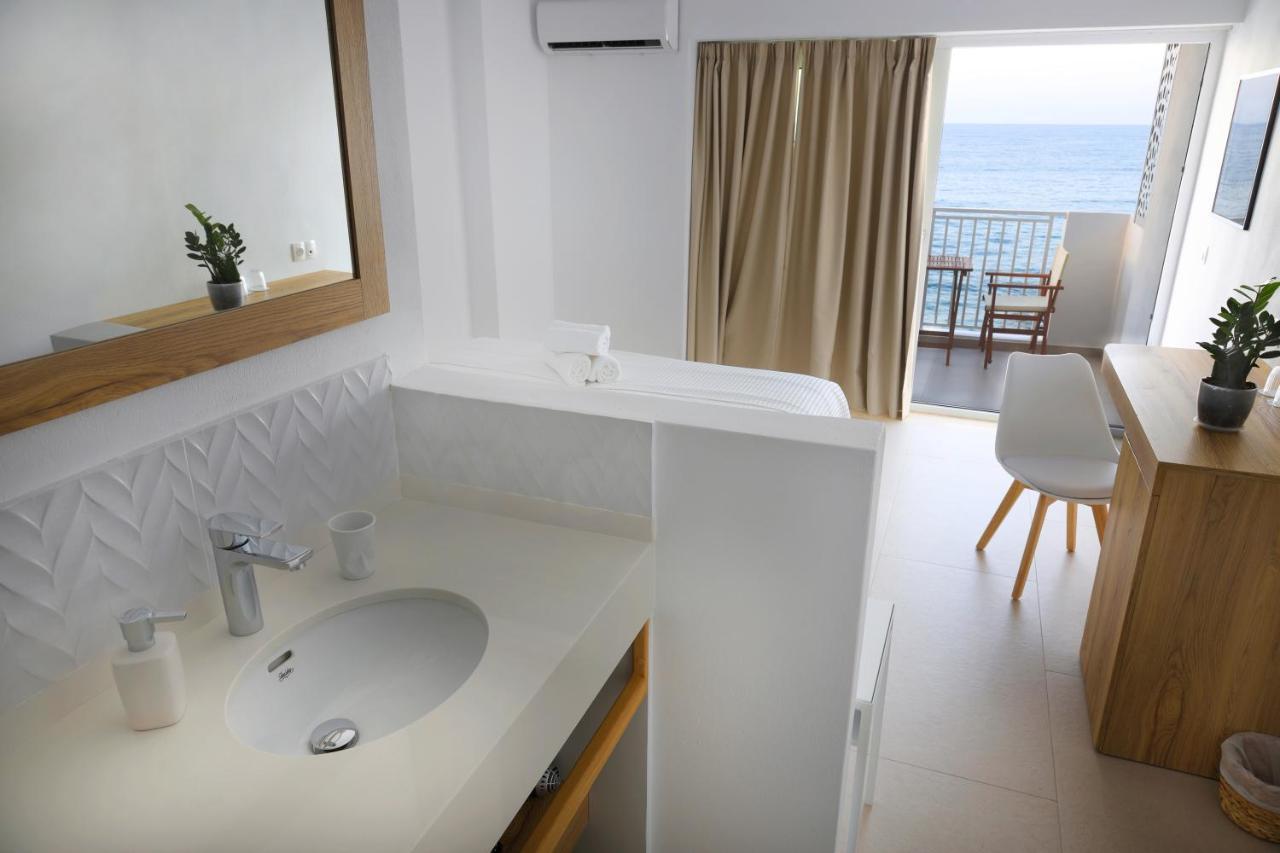 Sea Breeze Hotel (Adults Only) Χερσόνησος Εξωτερικό φωτογραφία